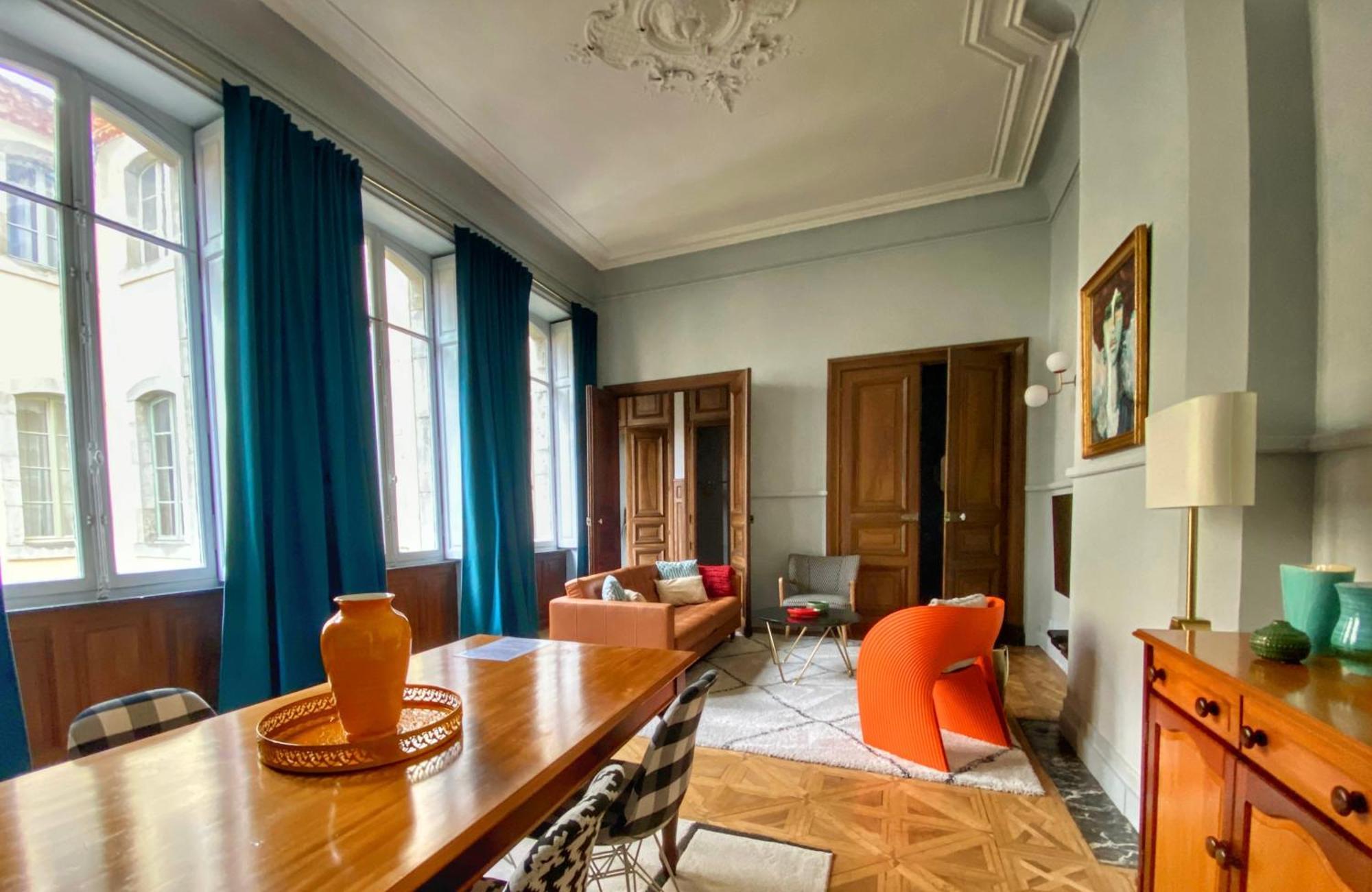 CARCASSONNE HISTORIC DUPLEX 4 star air conditioned APARTEMENT d`ÉGLANTINE Carcassonne Esterno foto